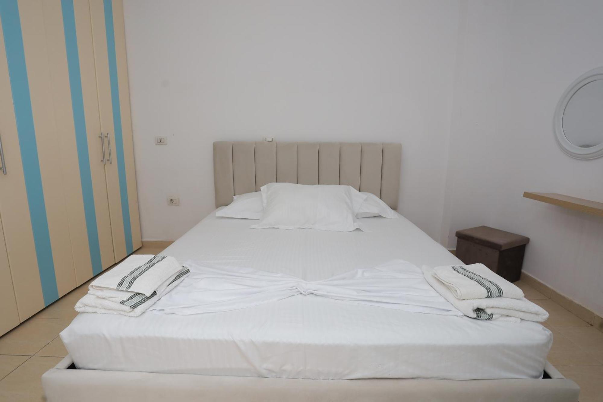 New Bazar Selvia Apartment Тирана Экстерьер фото
